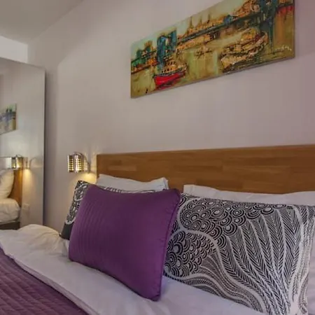 Piccolo Aparthotel