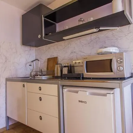 Piccolo Aparthotel 2*